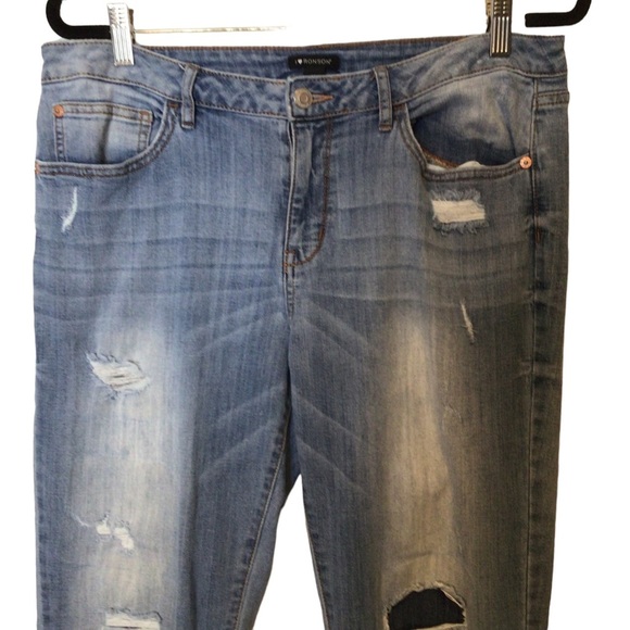 I ❤️ Ronson Lighter Wash Distressed Straight Jeans Size 10 - Picture 8 of 10